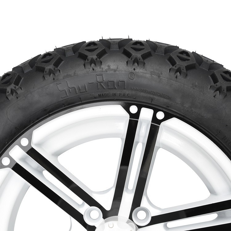 Golfkar 14“ Zwarte/Witte Randen en 22x10-14“ Alle Inbegrepen Terreinbanden, Wielnoten en Centrumkappen
